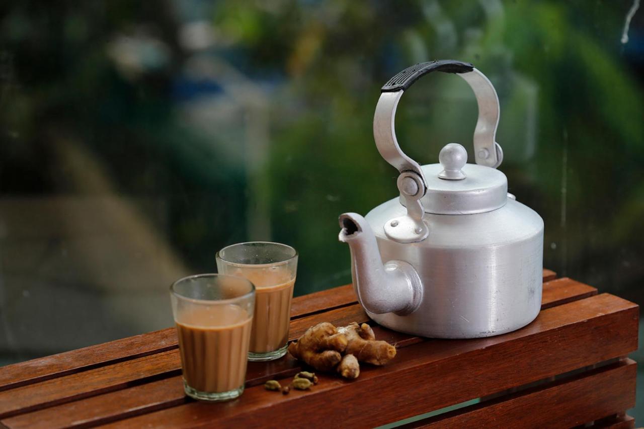 Ginger Sanand Hotel Екстериор снимка