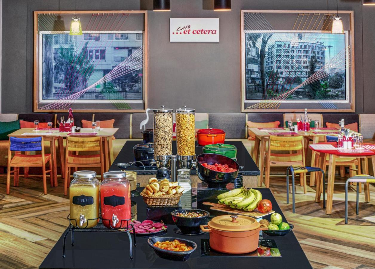 Ginger Sanand Hotel Екстериор снимка